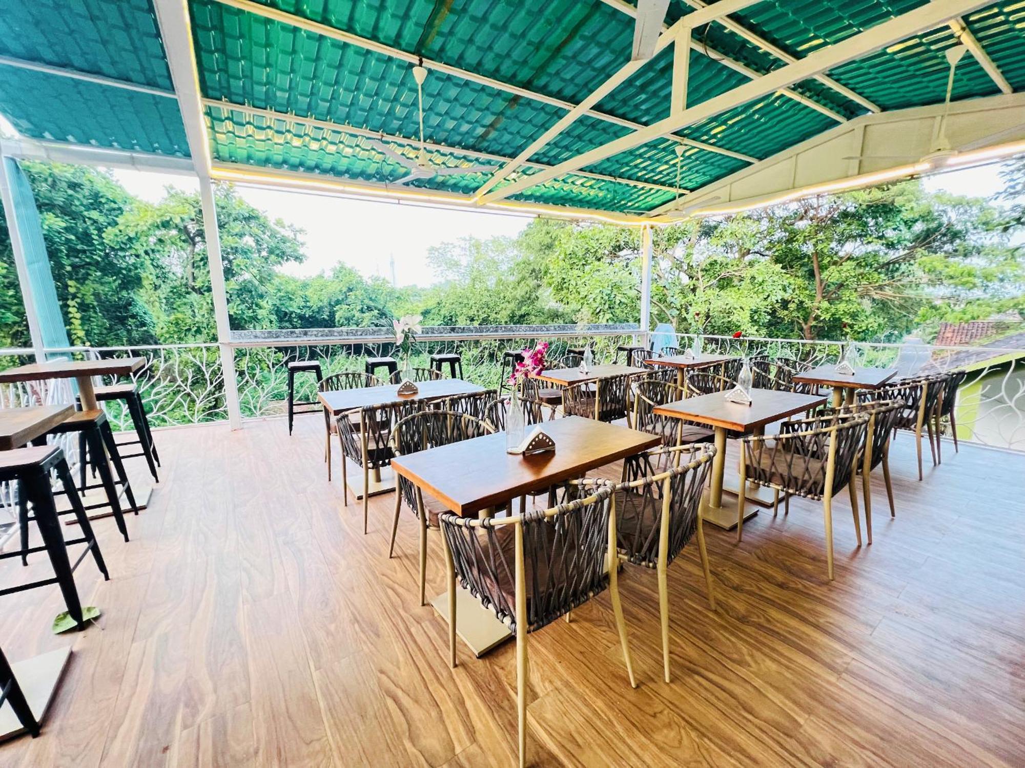 The Mayfield Resort, Vagator Anjuna Zewnętrze zdjęcie
